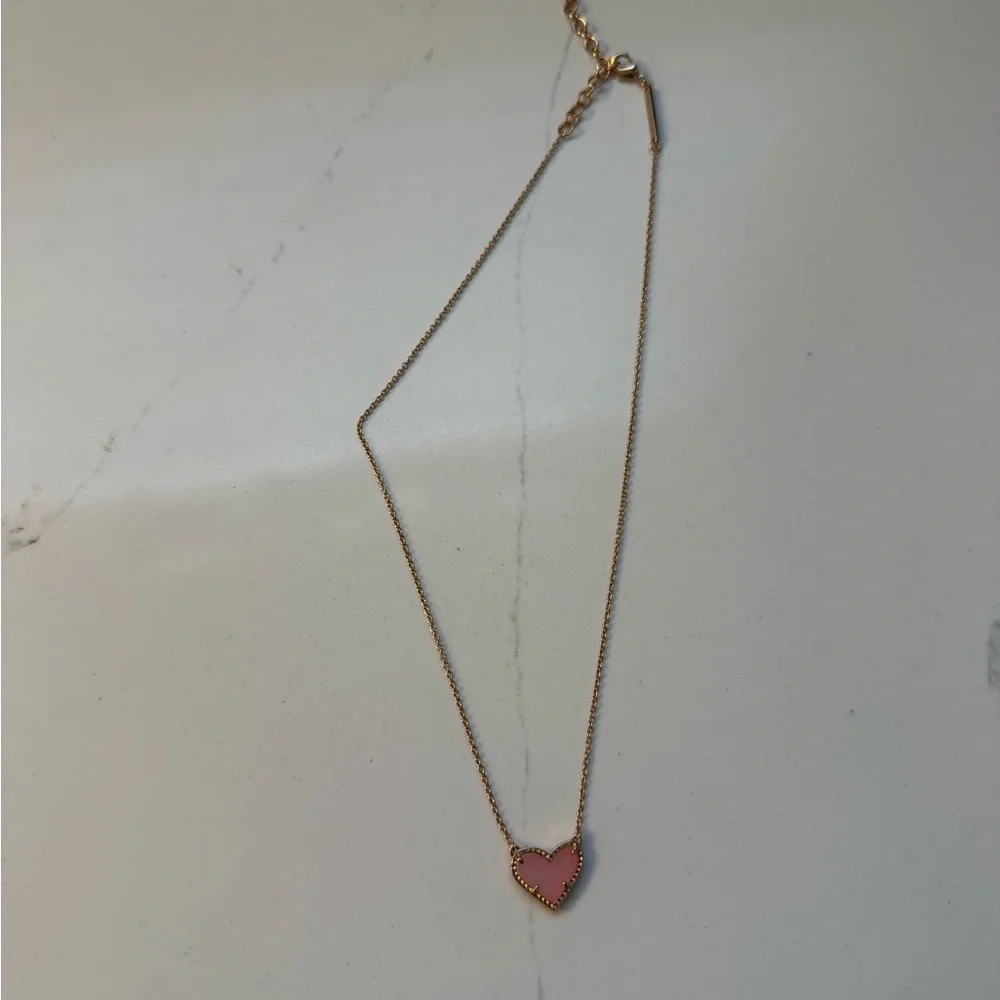 Kendra Scott Ari heart necklace - Picture 2 of 4
